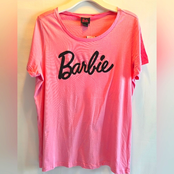 NWT Barbie Logo Short Sleeve Plus Size T-Shirt Pink With Black Lettering. Size 1 - Picture 2 of 11